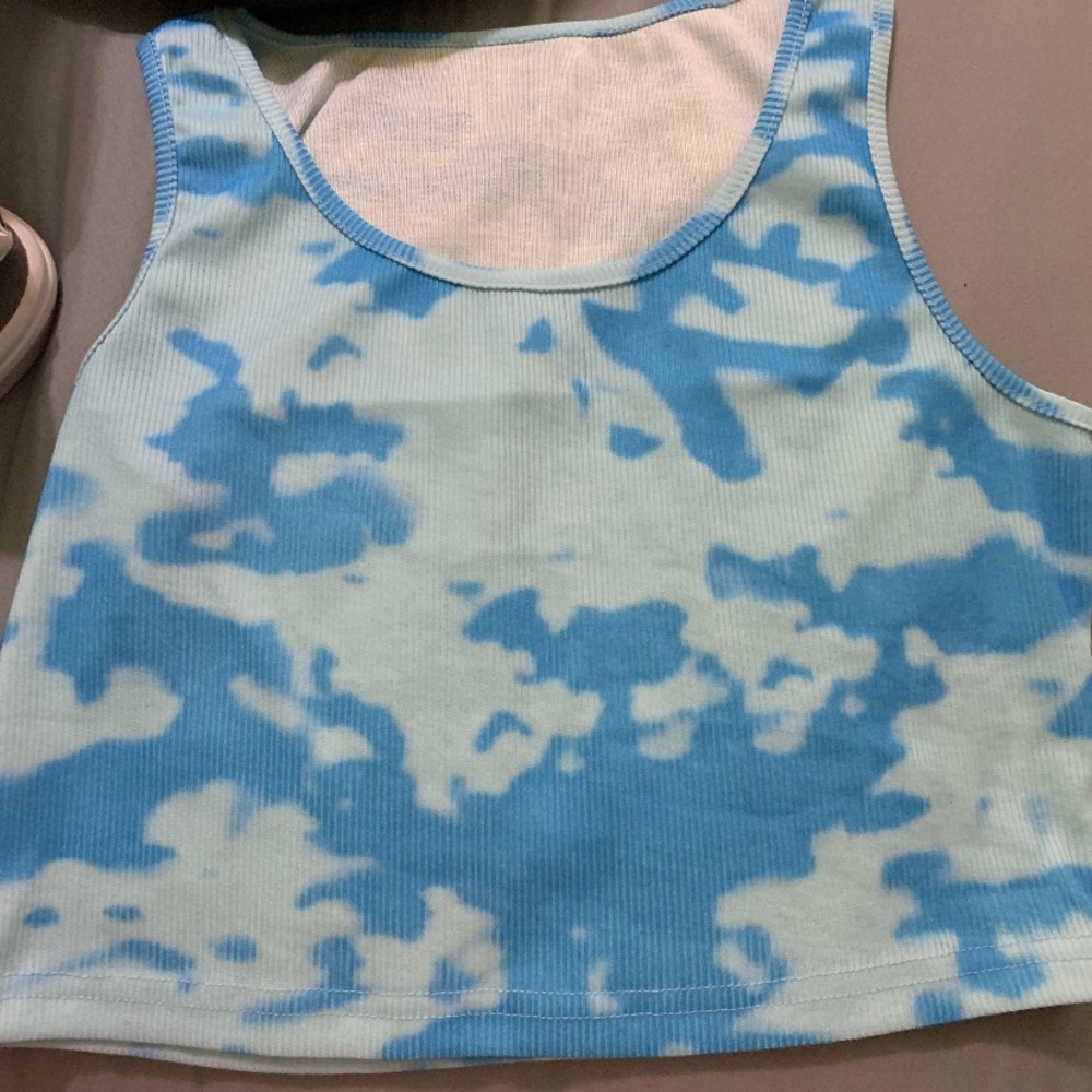 Shein Cropped tank top